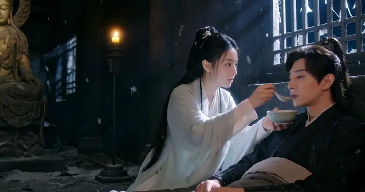 救命之恩喂了狗！失忆渣男独忘恩人，看我掀翻他的首富宝座