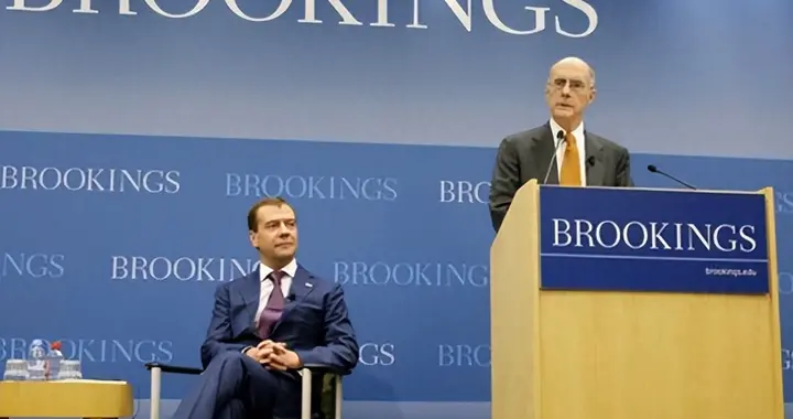 美专家推测：如果中俄两军互换，中国三天之内就能击败乌军