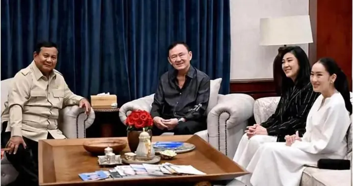 英拉现状：和哥哥他信罕见相聚神采奕奕，59岁穿一身球服风韵犹存
