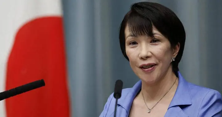 中方断供，日企开始喊疼，高市被丑闻缠身，或被迫辞职？