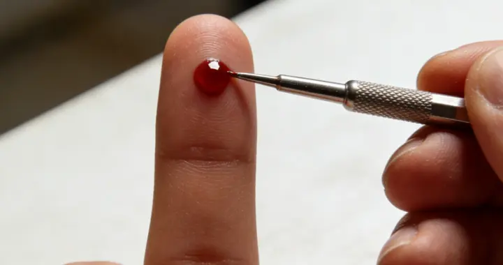 测血糖测出假数值？长期测血糖，首滴血液最好别碰，否则测也白测