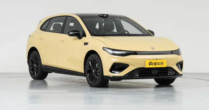 零跑Lafa5后驱宽体轿跑来袭  无框车门+6.4秒破百  9.78万起