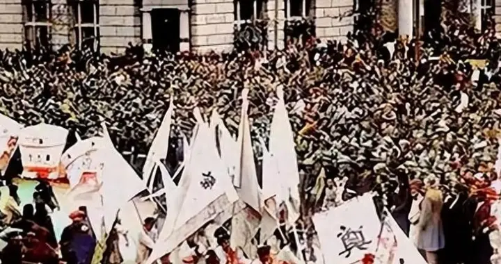 1916年，盛宣怀病逝后，他的葬礼极其盛大，遗产能买两万套四合院