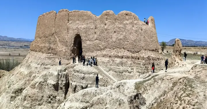 蔚县、南岳衡山、中岳嵩山，那些2025年用脚步丈量过的山河壮丽