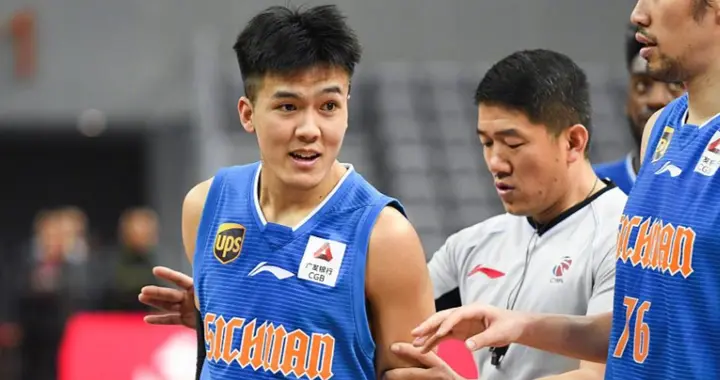 再见了47连败！CBA首轮便缔造大惊喜：辽篮苦主爆冷斩获开门红