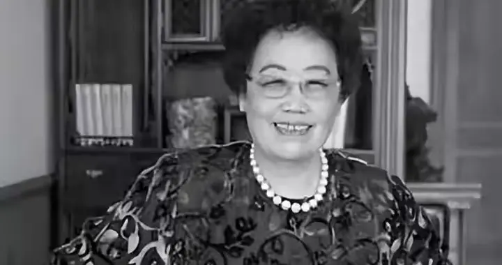 马德华含泪送别陈丽华：戏里戏外都是情，迟重瑞现状令人揪心！