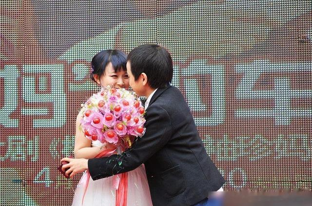 小矮人也出轨？36岁袖珍女演员被前夫实锤，晒炸裂记录彻底撕破脸