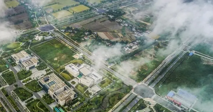 中国第三大岛划归上海，岛上仍有两块江苏飞地，面积还在不断扩大
