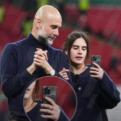 足球推文：曼城主帅瓜迪奥拉的女儿使用一部
