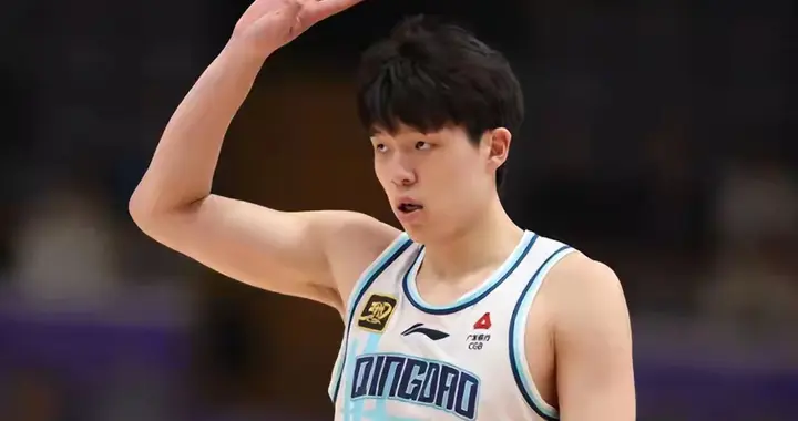 1月5日杨瀚森让全联盟沉默！看姚明陪父母的背影，中国篮球等到了