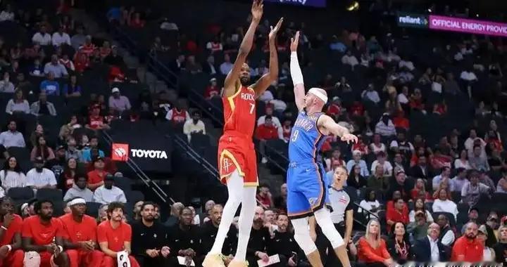 NBA季前赛焦点战一边倒！雷霆收着打，火箭可劲造！