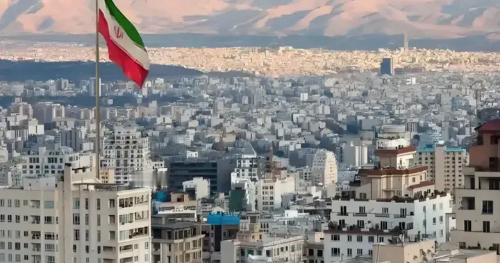 山雨欲来！伊朗成为下一个战场？熟悉的颜革场景又来了
