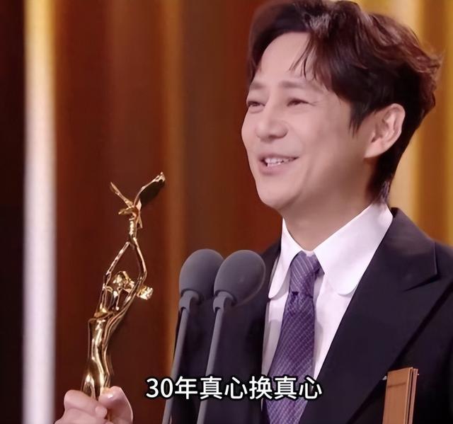 主持人何炅：被保姆起诉，节目停播，五十岁无妻无子，现状如何？
