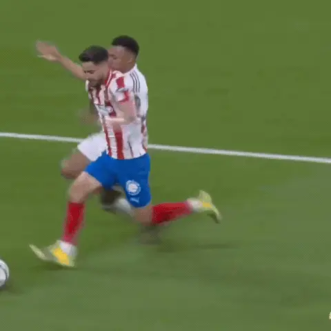 体坛速记员：要是说皇马收买了西甲裁判，也