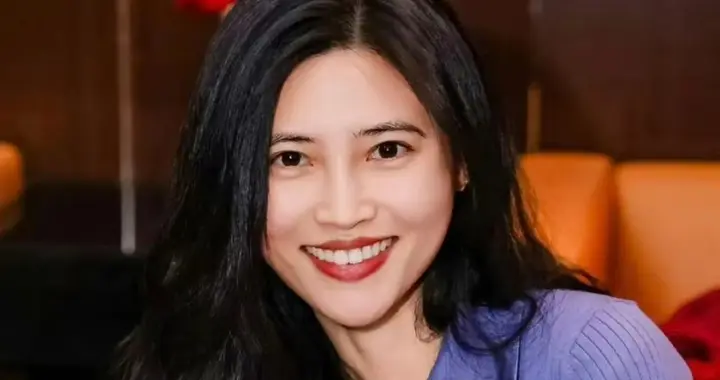 马景涛太难了，前妻直播诉苦年花百万，现任护夫：他给的是全部