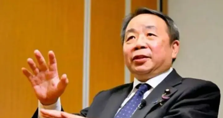 当场给石平难堪后，新党这人再出重击，沈伯洋要急，蓝营自愧不如