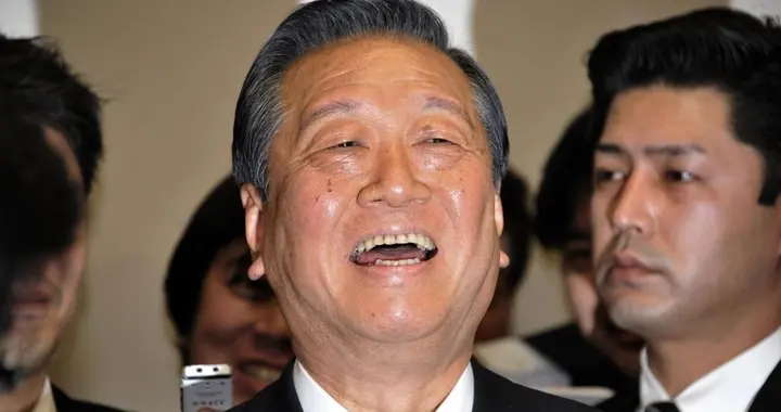 日本大佬忍无可忍，点名痛斥高市早苗，当个首相把国家搞成这样