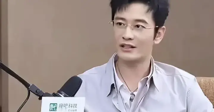 黄晓明一句“我帮了太多白眼狼”引爆热搜，网友：他到底是在说谁
