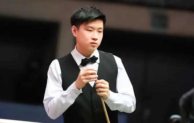 中国斯诺克新王诞生！赵心童从低谷到巅峰，这一战等了太久