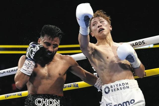井上尚弥遭击倒后，打出霸气KO！