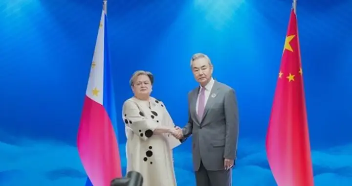 没有谈成？王毅面告菲外长，草台班子裁决中方不认，菲国开始增兵