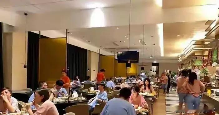 洗浴中心”怎么突然没人了？全国洗浴中心从12万家锐减到5.3万家