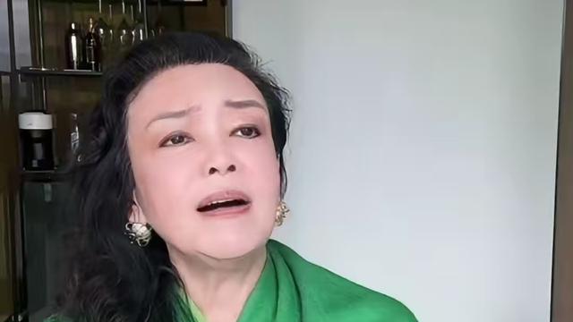 田间地头：张兰这回，是真糊涂了。  4月