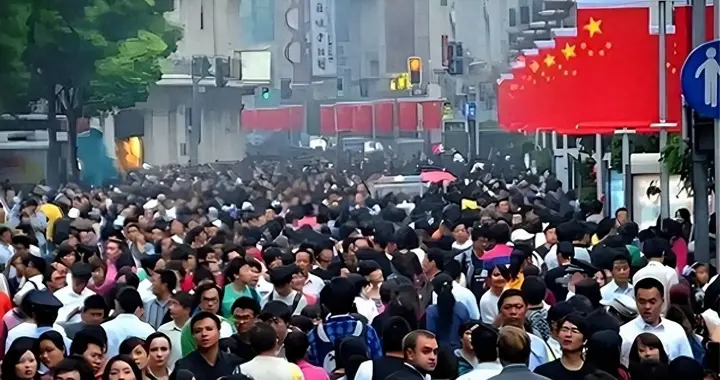 2020 年国内男性比女性多 3502 万，5 年后差距出人意料