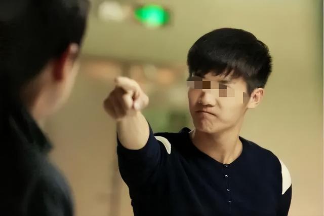 溺爱不是爱！广东一母亲过分溺爱儿子,被父亲当场撞破后,终酿惨案