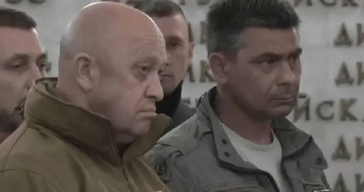 确切消息：呼号莲花的前瓦格纳指挥官已从中非回国，并与俄罗斯国防部签订了...