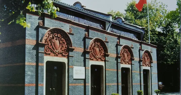 在历史的长河中，谁真正改变了亿万人民的命运轨迹?