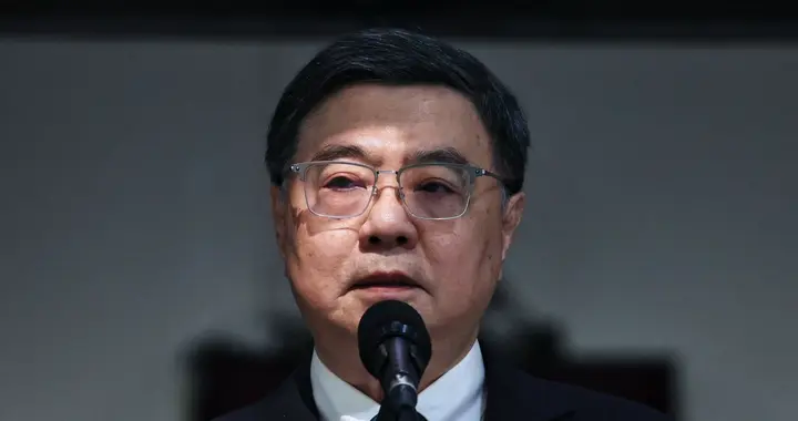 卓荣泰批郑丽文"玩火" 国民党反击：23项协议为何不敢废？