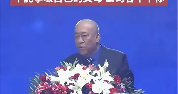 员工嫌弃生母不让母亲参加婚礼遭崔培军辞退！网友齐声支持
