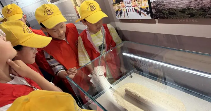 “强粮铸魂”践初心 研学赋能育新苗—工贸粮食学院科普研学活动