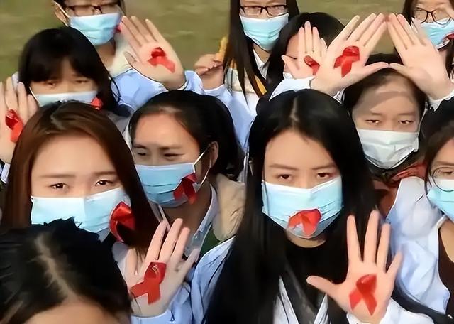 中美艾滋病患者差距明显，美国120万，日本2.8万人，中国令人意外
