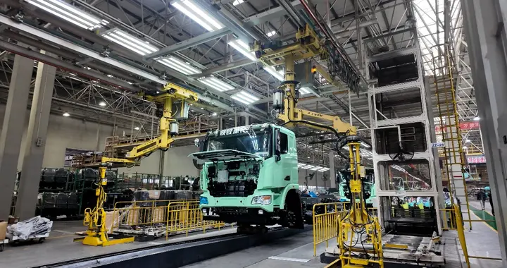 同比增长1019.7%！联合重卡马力全开 持续领跑！