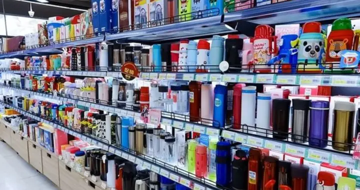 304钢印随便刻，重金属超标34倍！怒割国人“毒保温杯”谁在买？