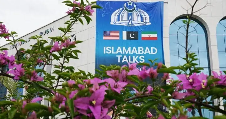 伊朗刚开放海峡，特朗普立刻变卦虚空抬价，美伊谈判大门再度关闭