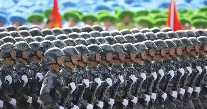 四十年没打仗，中国军队凭什么，凭什么让全世界"不敢轻举妄动"？