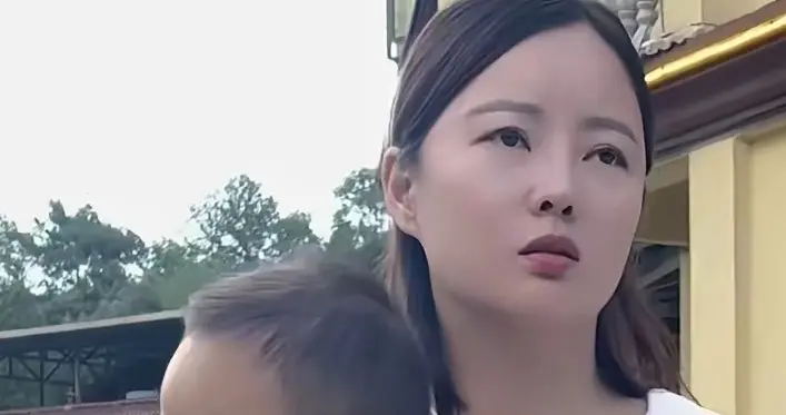 惊爆！38岁就当奶奶，这操作是赚还是亏？