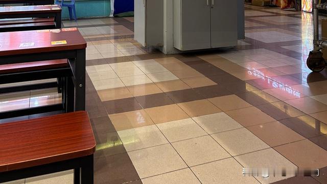 平地一声巨响：可以说一句大实话吧！  所