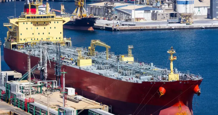 中国的俄罗斯石油进口量几乎减半，背后是全球能源的暗战