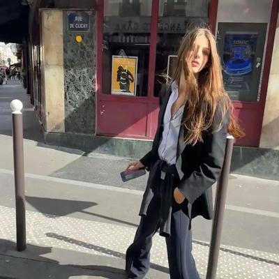 玉娱乐：春天穿衣不