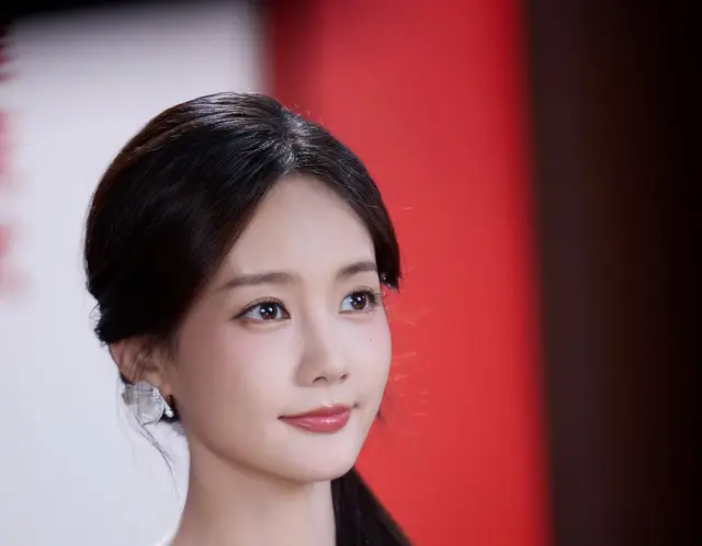 李一桐:以灵动之姿拓影视疆界从“黄蓉”到多面女演员的破局之路