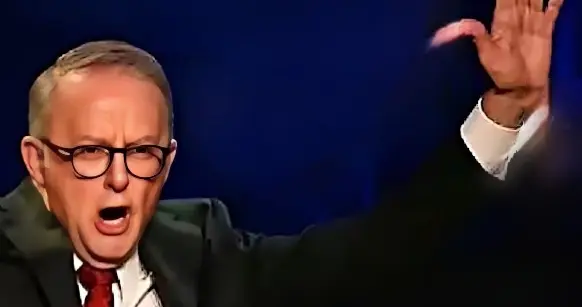 99年租约还剩88年，澳大利亚为何执意“毁约”达尔文港？