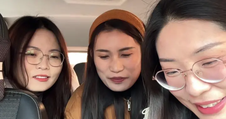 看哭了！打电话给娘家妈要1000元买衣服，最后一位直接破防了