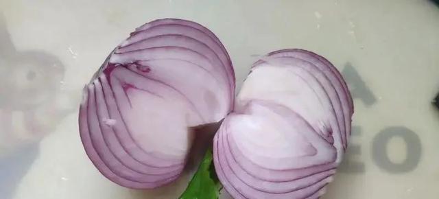 此菜对心脏很好！一护血管，二防感冒，三健骨骼，一家老小都爱~