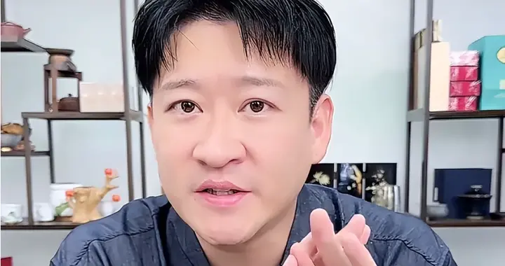 不查不知道一查吓一跳，能开劳斯莱斯的曹云金，私下究竟有多壕