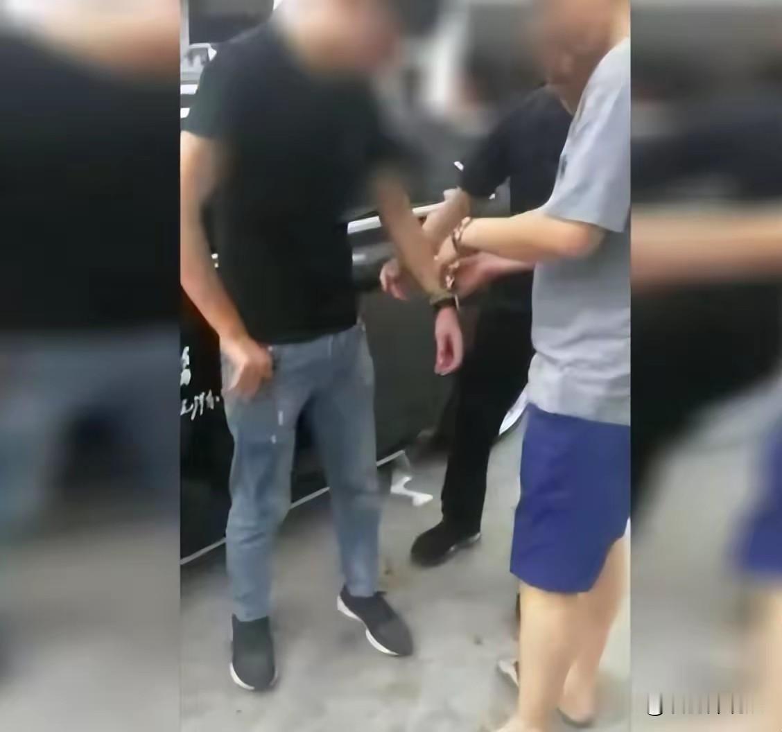 🚨 合肥一民政局副局长被查，释放了什么信号？  6月10日，合肥庐阳...