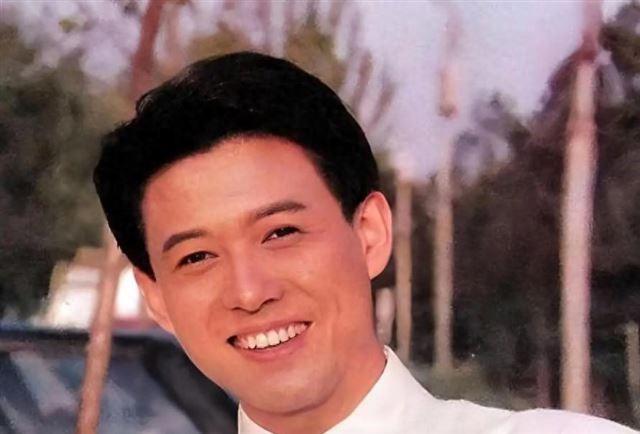曾与赵忠祥齐肩的程前怎么了？60岁让观众直呼：完全认不出！